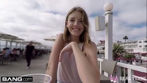 ดูหนังโป๊ออนไลน์ฟรี REAL TEENS – TEEN POV PUSSY PLAY IN PUBLIC ผมสั้น